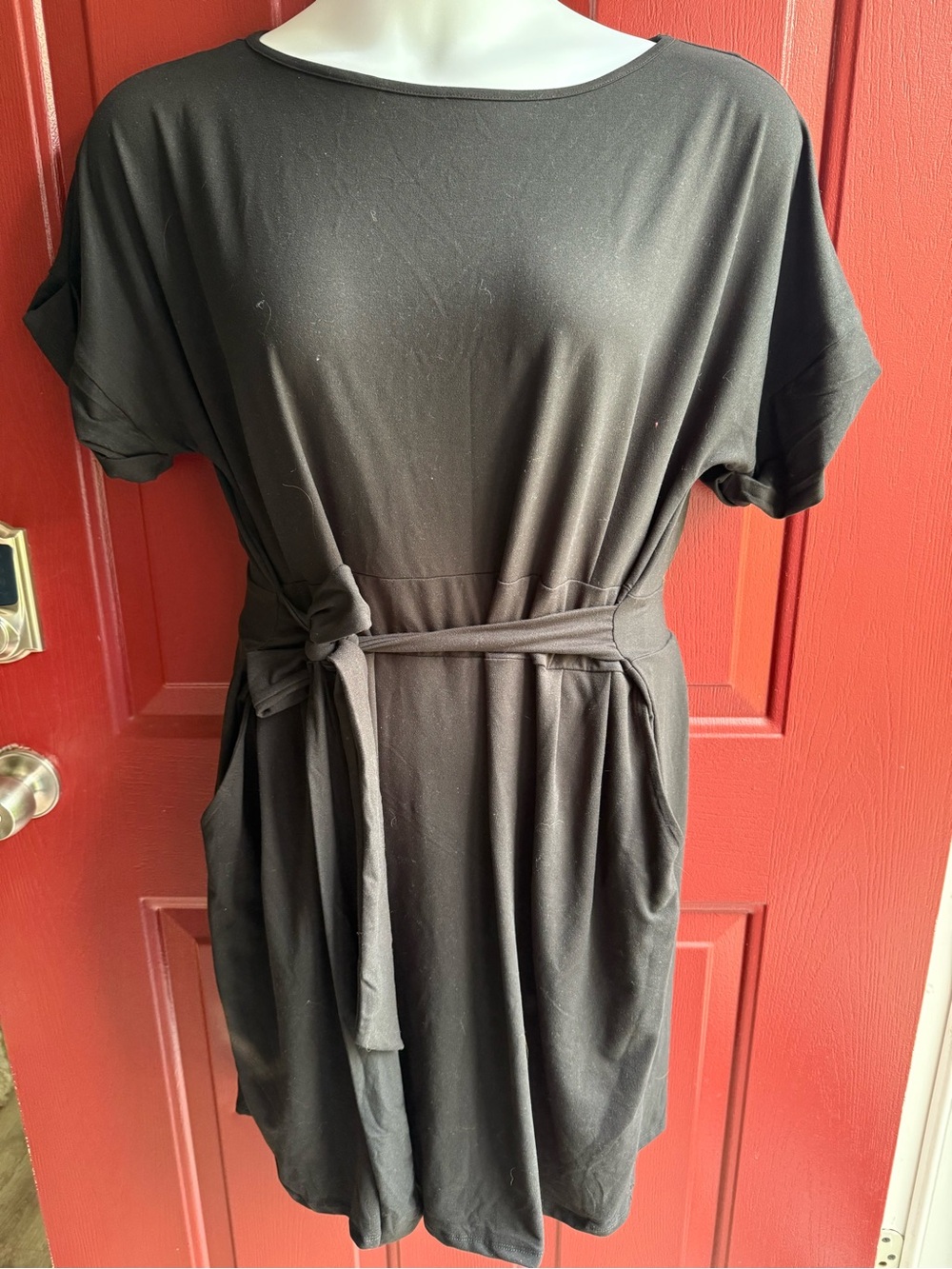 Women's Black Midi Tie-Waist Dress